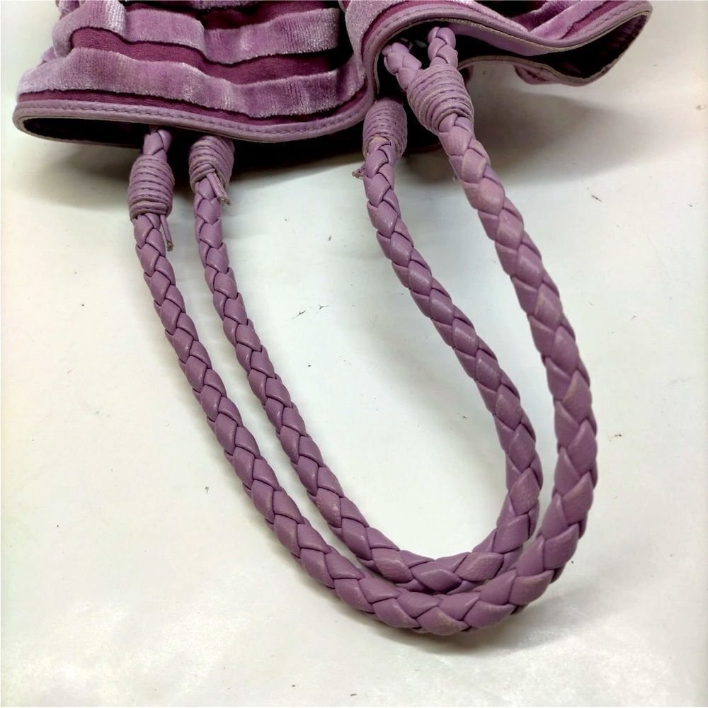 Auth Bottega Veneta Purple Butterfly Velvet Crocheted Strap Mini Bucket Bag - Picture 4 of 9